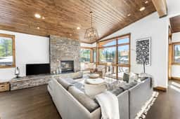Lookout Retreat at Schaffers - Image 2