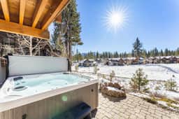 Lookout Retreat at Schaffers - Image 3